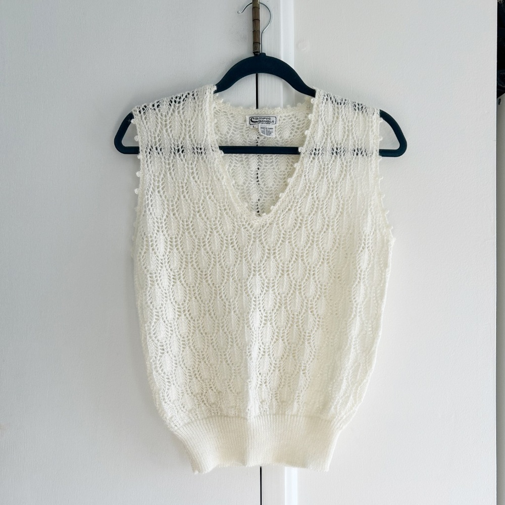 Vintage Scallop V-Neck Knit Vest